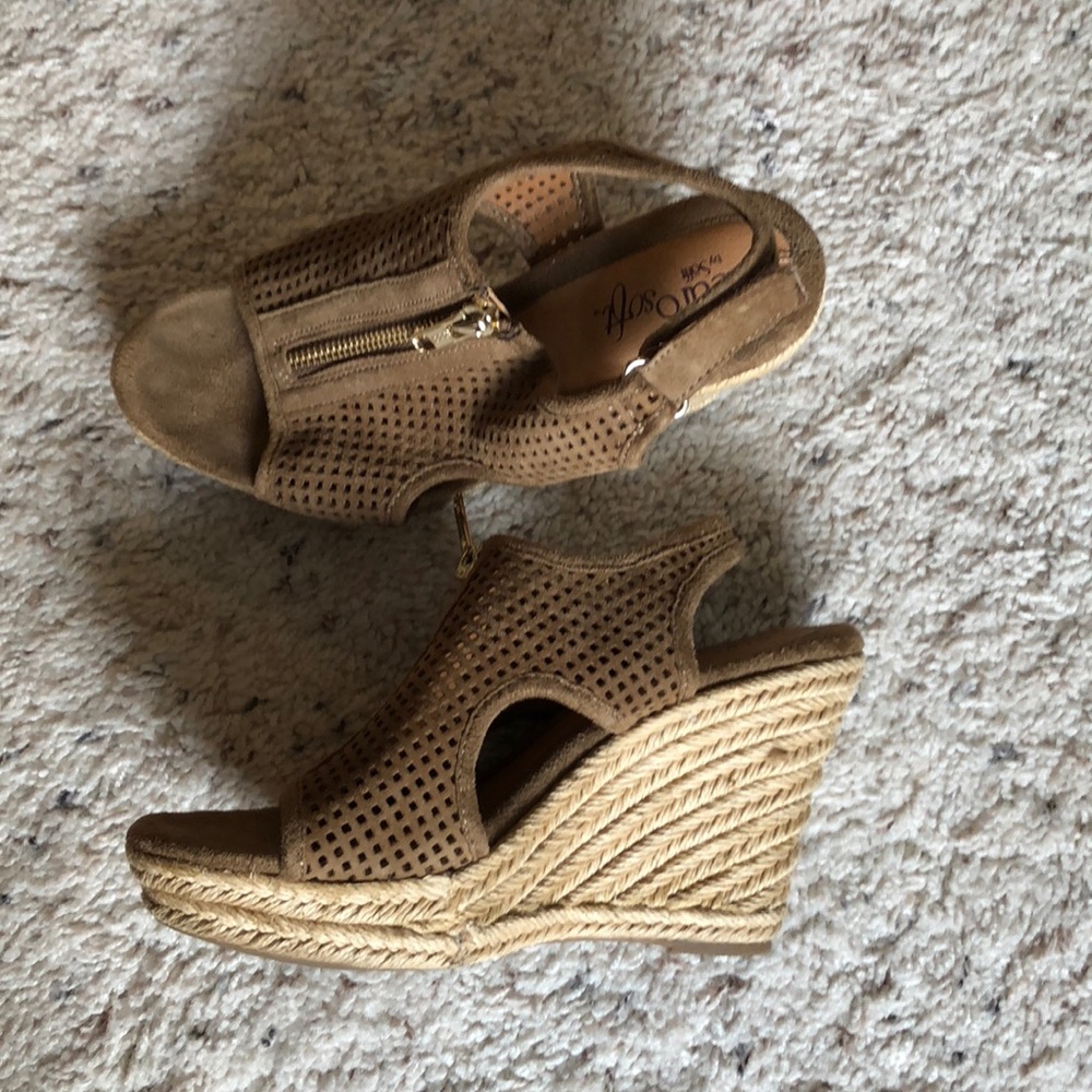 Brown Wedges
